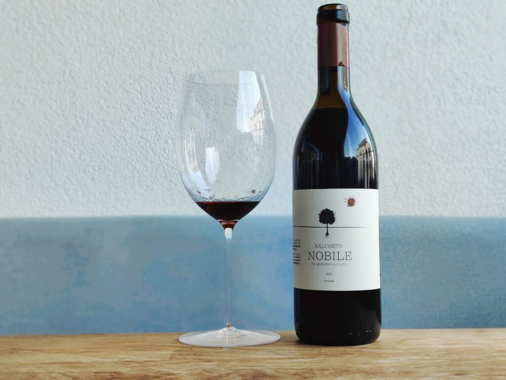 1,316&nbsp;kg CO2 a&nbsp;Vino Nobile z vinařství Salcheto